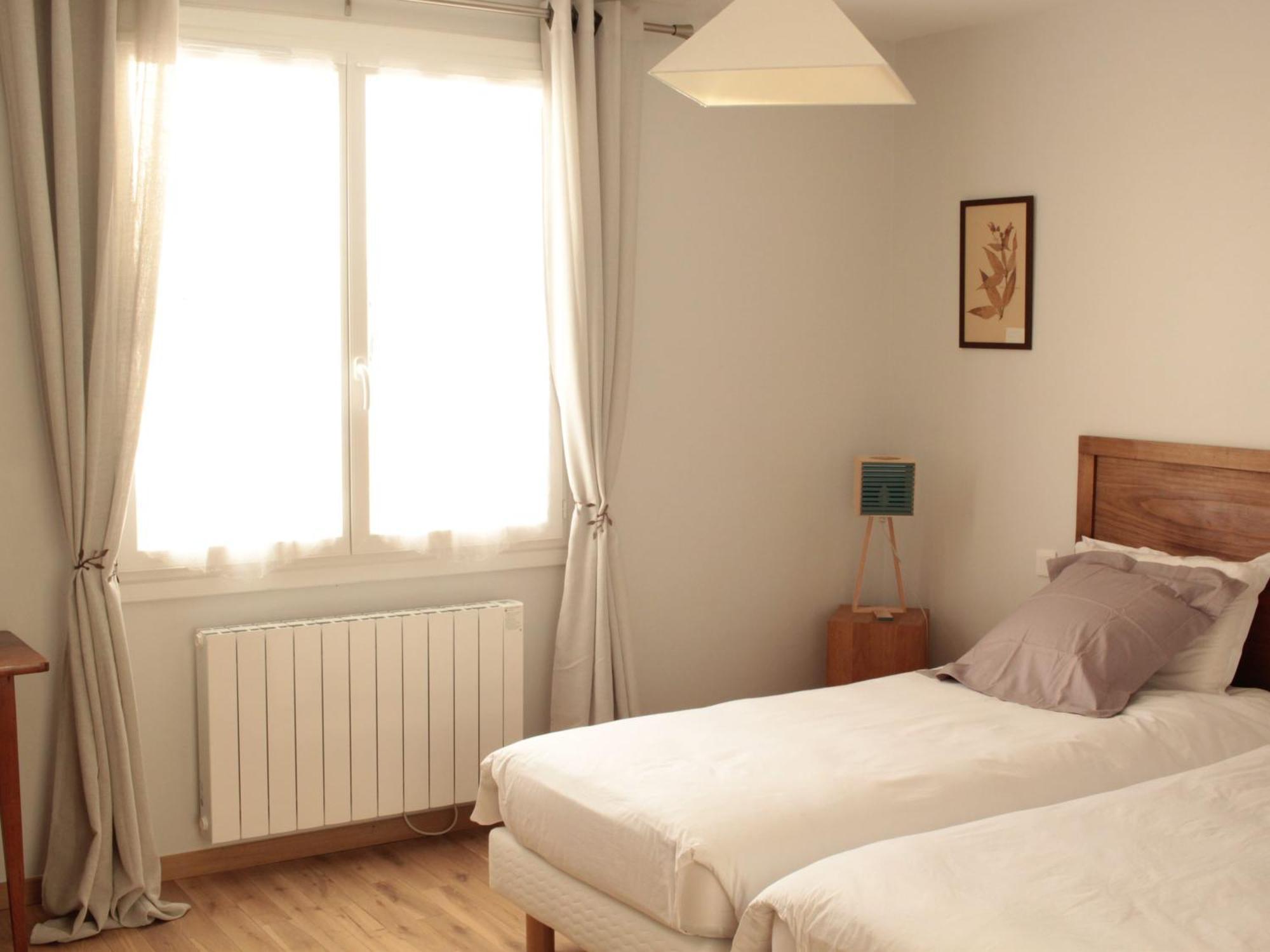 Chez Juliette Maison Gite Hotel Rontignon الغرفة الصورة